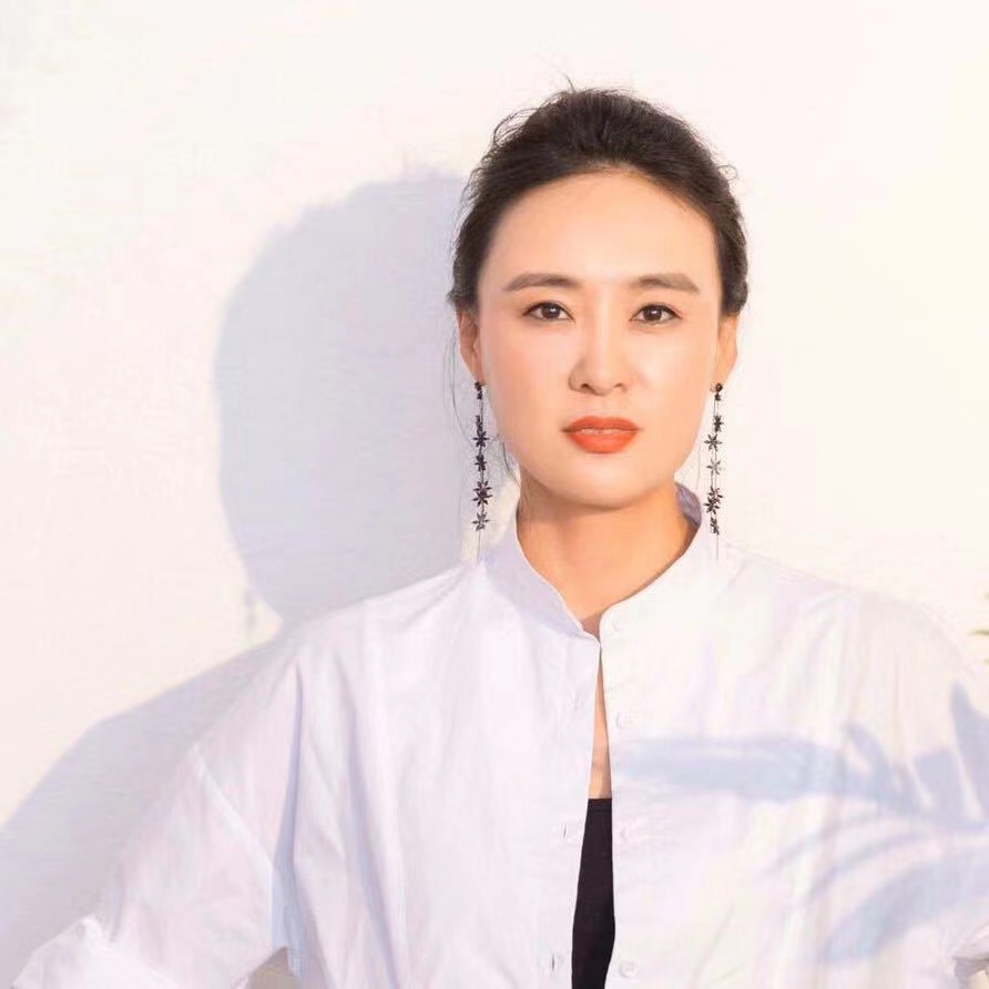 徐华1.jpg